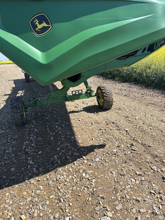 2022 John Deere HD40R Header Combine