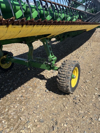 2022 John Deere HD40R Header Combine