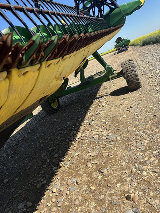 2022 John Deere HD40R Header Combine