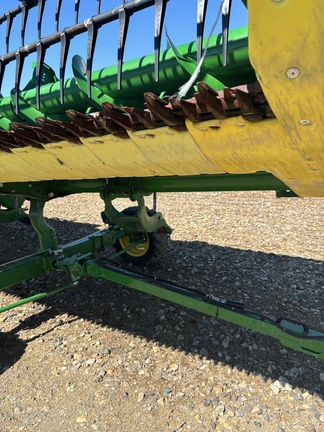 2022 John Deere HD40R Header Combine