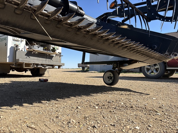 2015 MacDon FD75-45 Header Combine