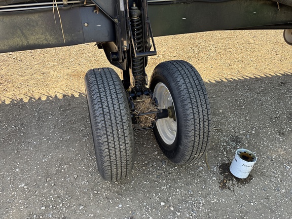 2015 MacDon FD75-45 Header Combine