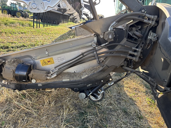 2022 MacDon FD245 Header Combine