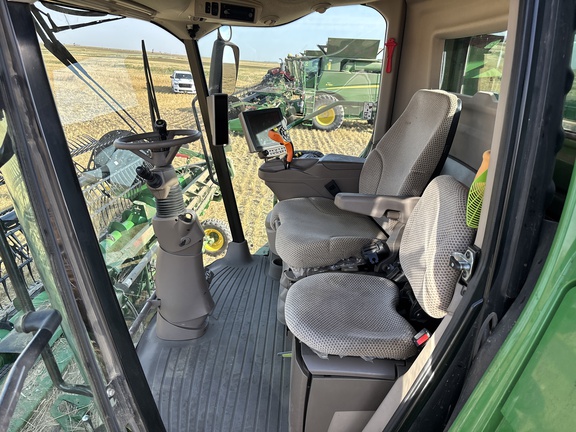 2019 John Deere S780 Combine