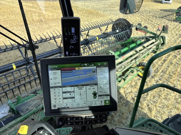 2019 John Deere S780 Combine