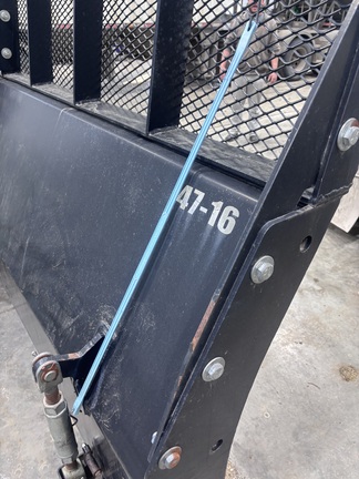 2014 Leon 47-16 Blade