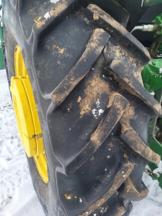 2016 John Deere 6135E Tractor