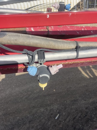 1998 Miller Pro Nitro 200 Sprayer/High Clearance