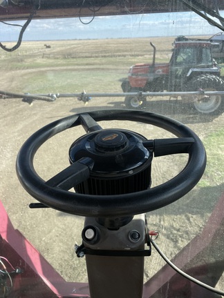 1998 Miller Pro Nitro 200 Sprayer/High Clearance