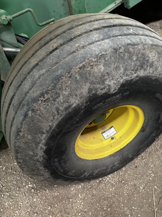 2007 John Deere 568 Baler/Round