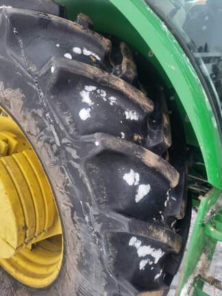 2016 John Deere 6135E Tractor