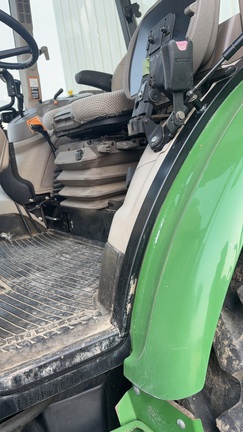 2016 John Deere 6135E Tractor