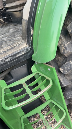 2016 John Deere 6135E Tractor