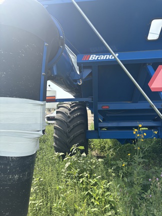 2015 Brandt 1020XR Grain Cart