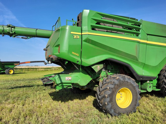 2022 John Deere X9 1000 Combine