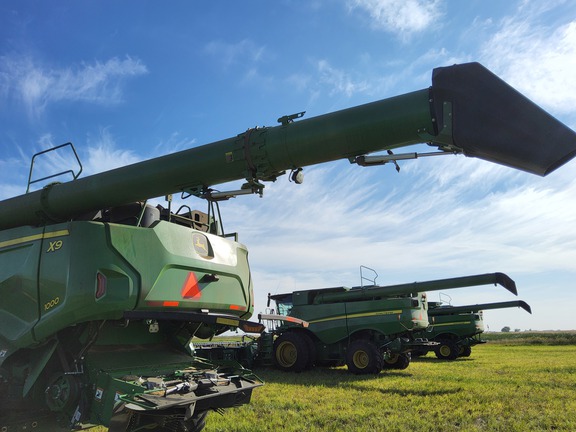 2022 John Deere X9 1000 Combine