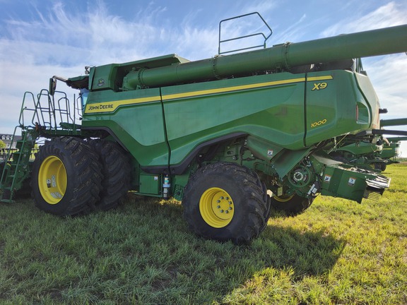 2022 John Deere X9 1000 Combine