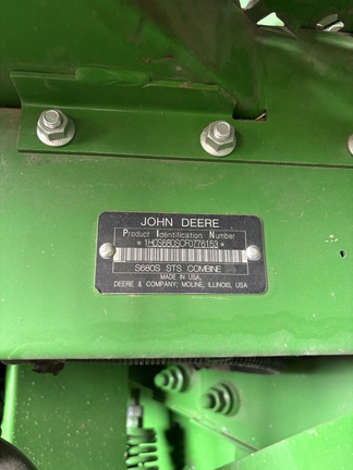 2015 John Deere S680 Combine