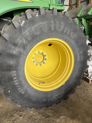 2015 John Deere S680 Combine