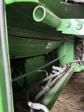 2015 John Deere S680 Combine