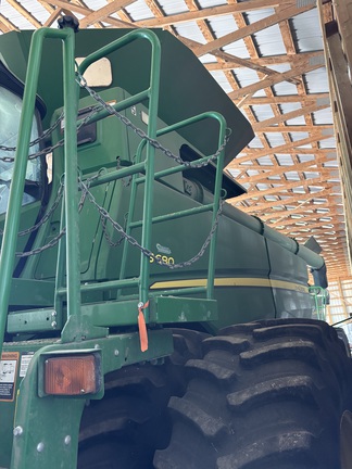 2015 John Deere S680 Combine