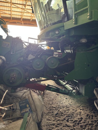 2015 John Deere S680 Combine