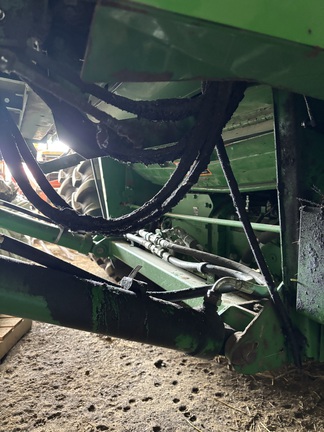 2015 John Deere S680 Combine