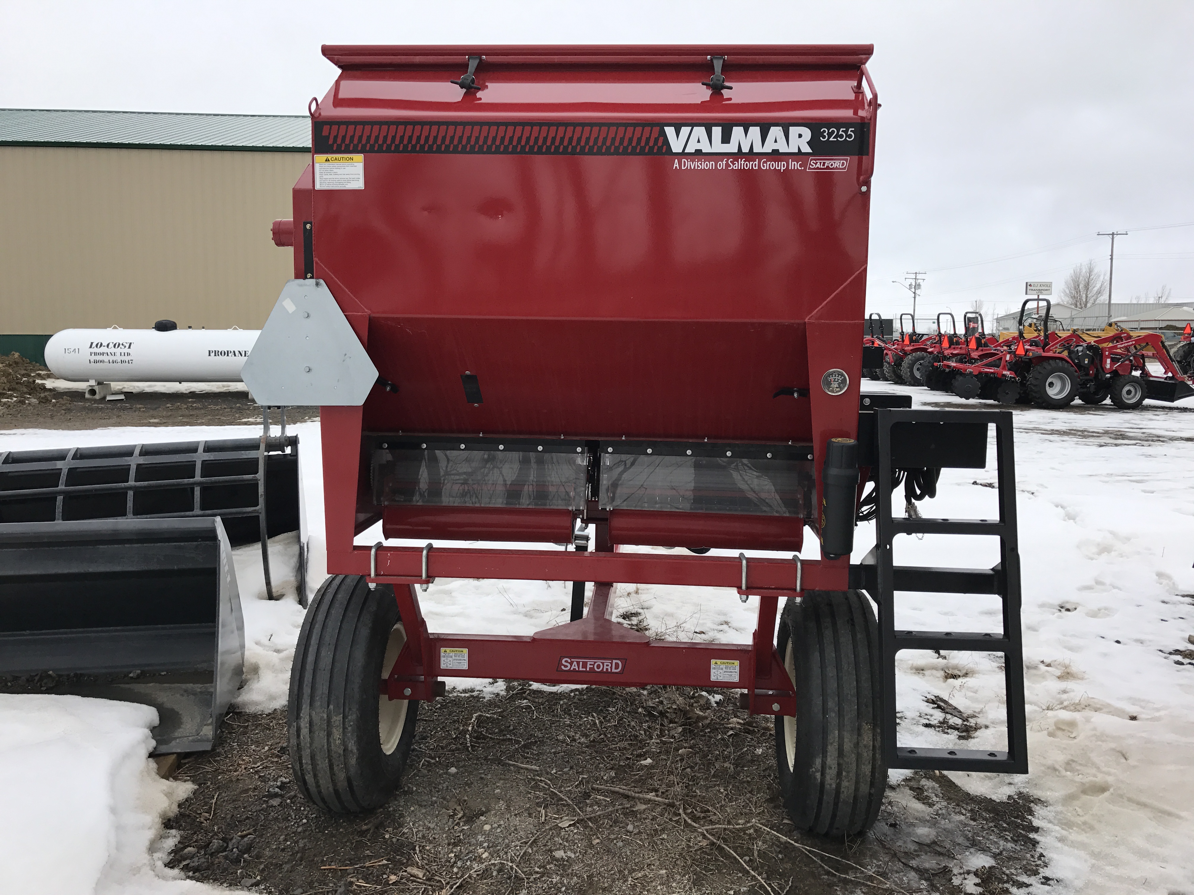 2016 Valmar 3255 Implement Mount Applicator