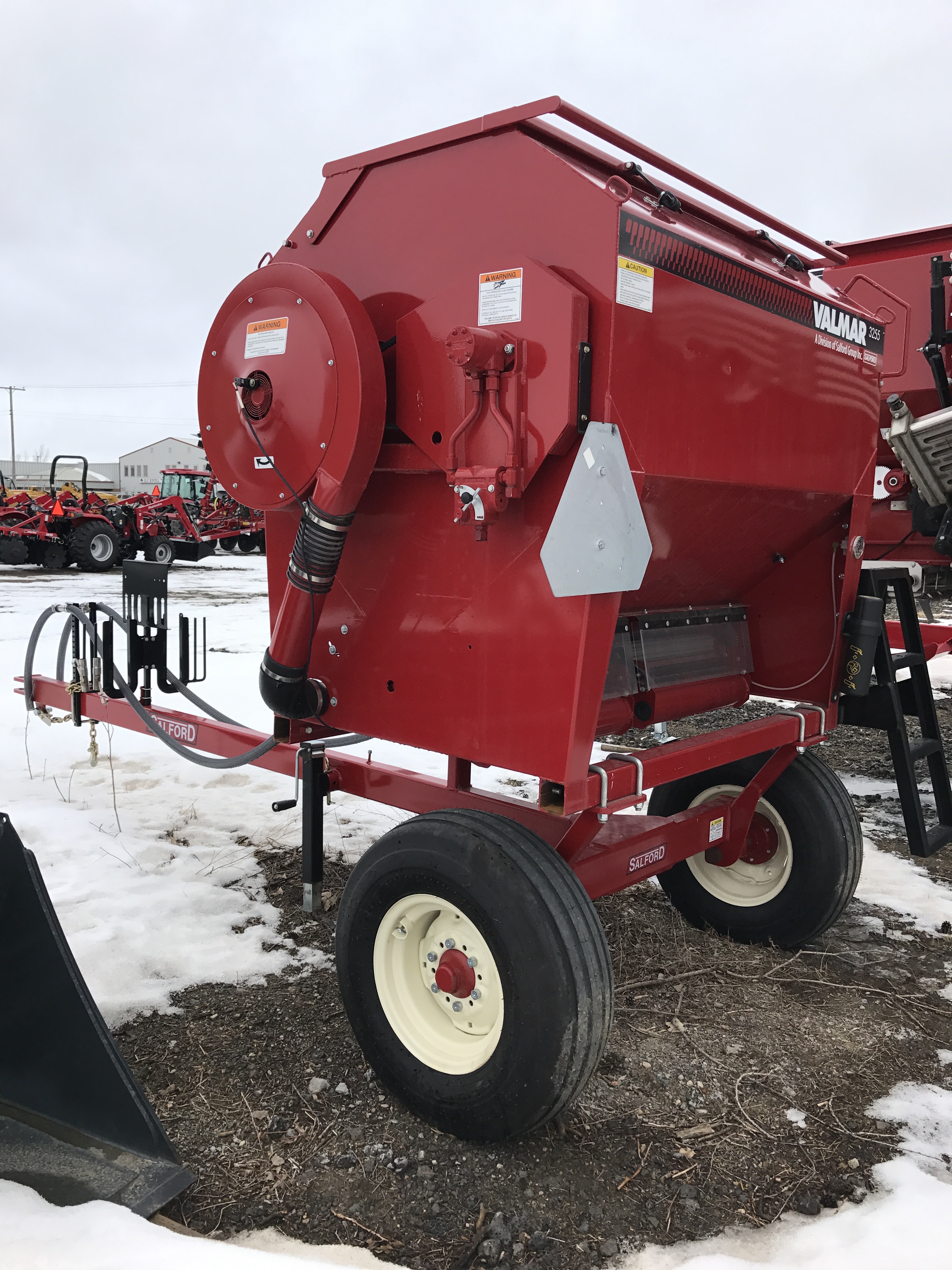 2016 Valmar 3255 Implement Mount Applicator