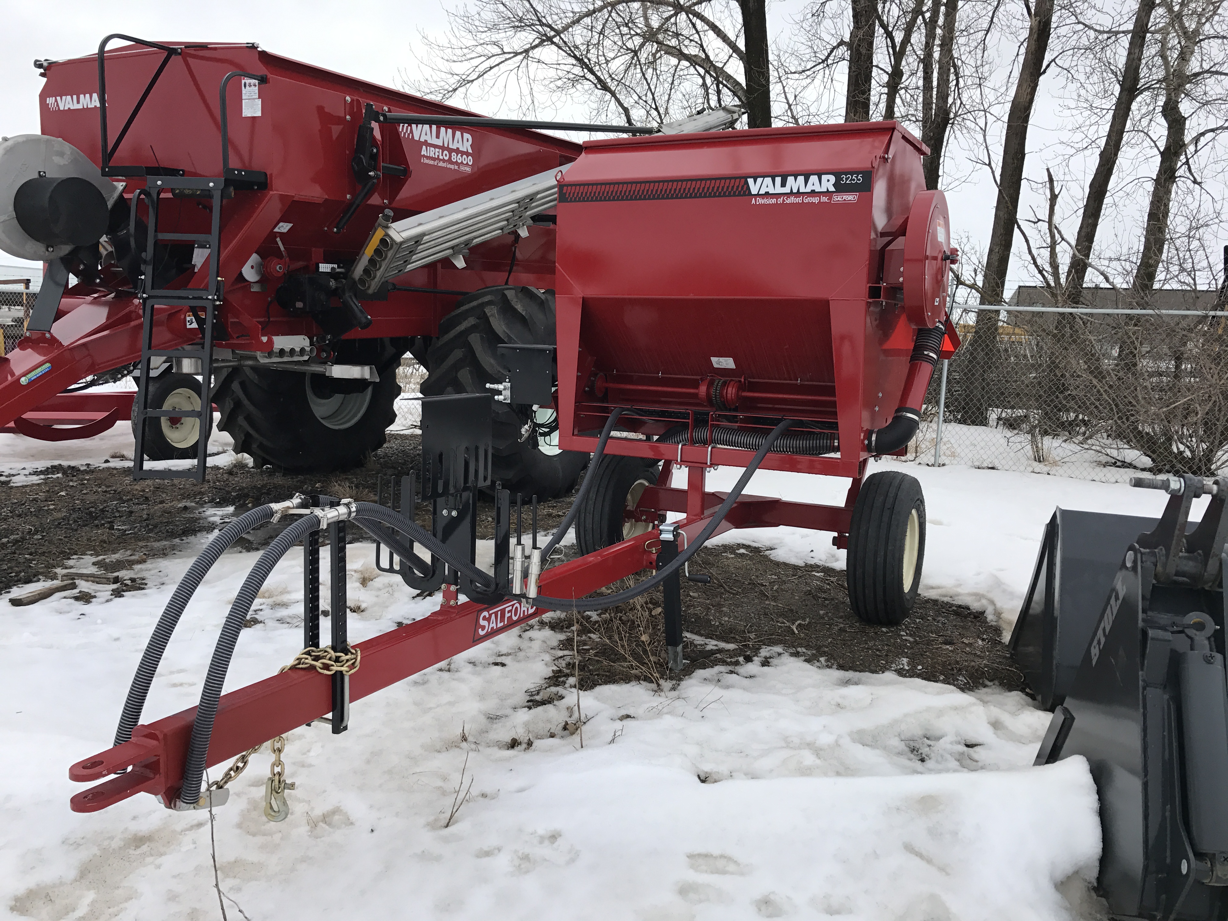 2016 Valmar 3255 Implement Mount Applicator