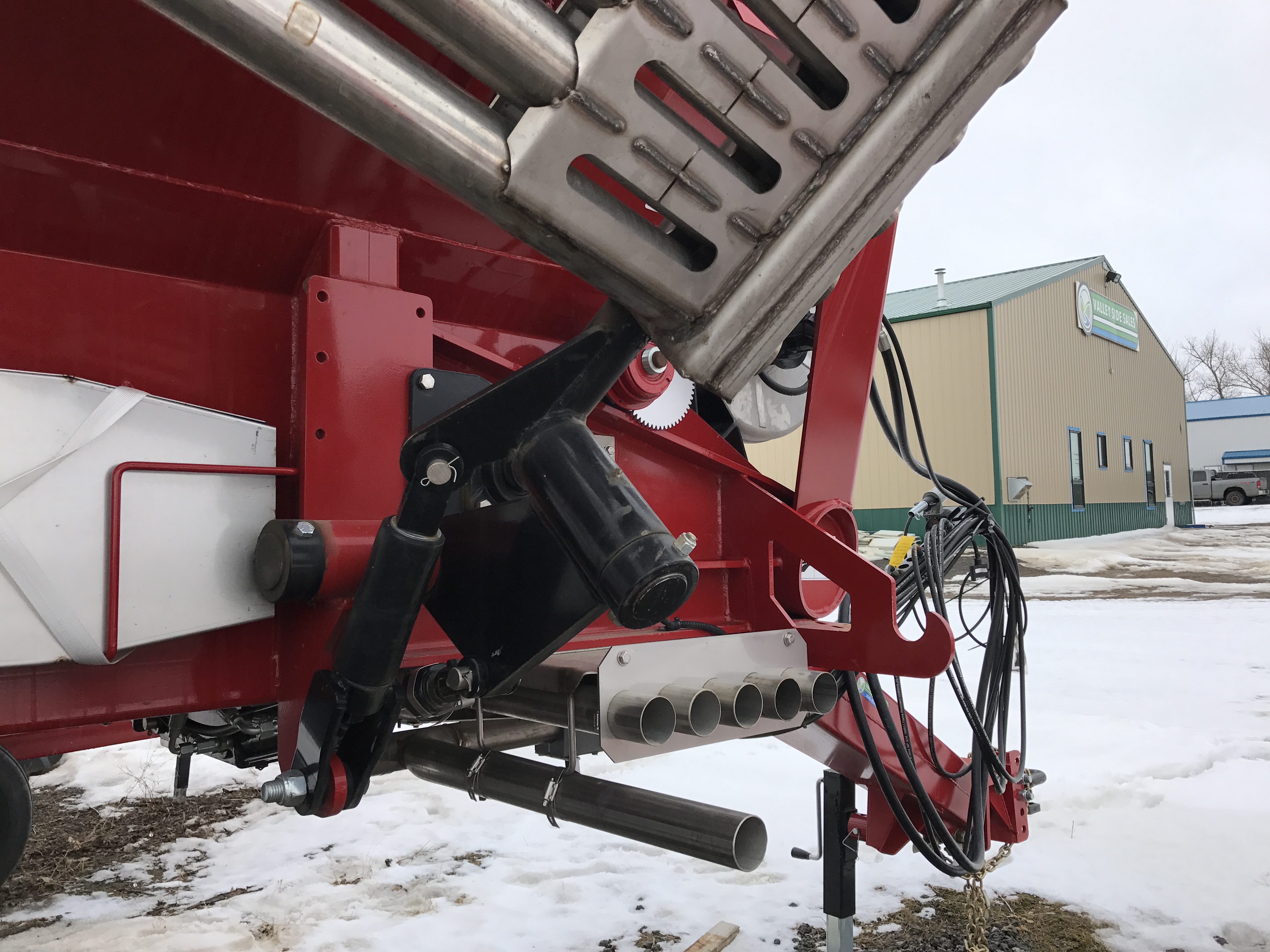 2016 Valmar 8611 PT Airflo 66 Foot Applicator