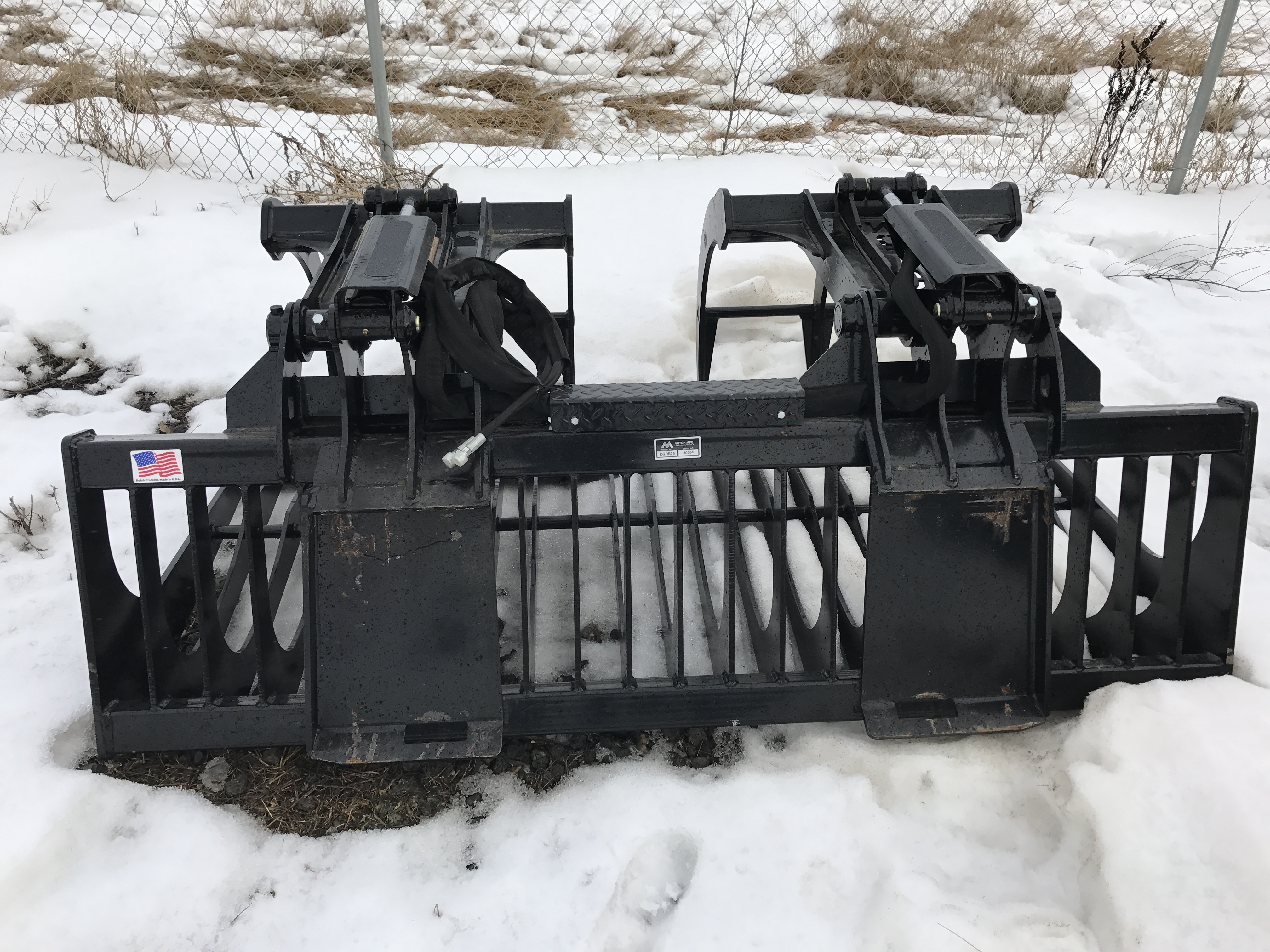 2016 Notch DGRB75 Dual Grapple Rock Bucket