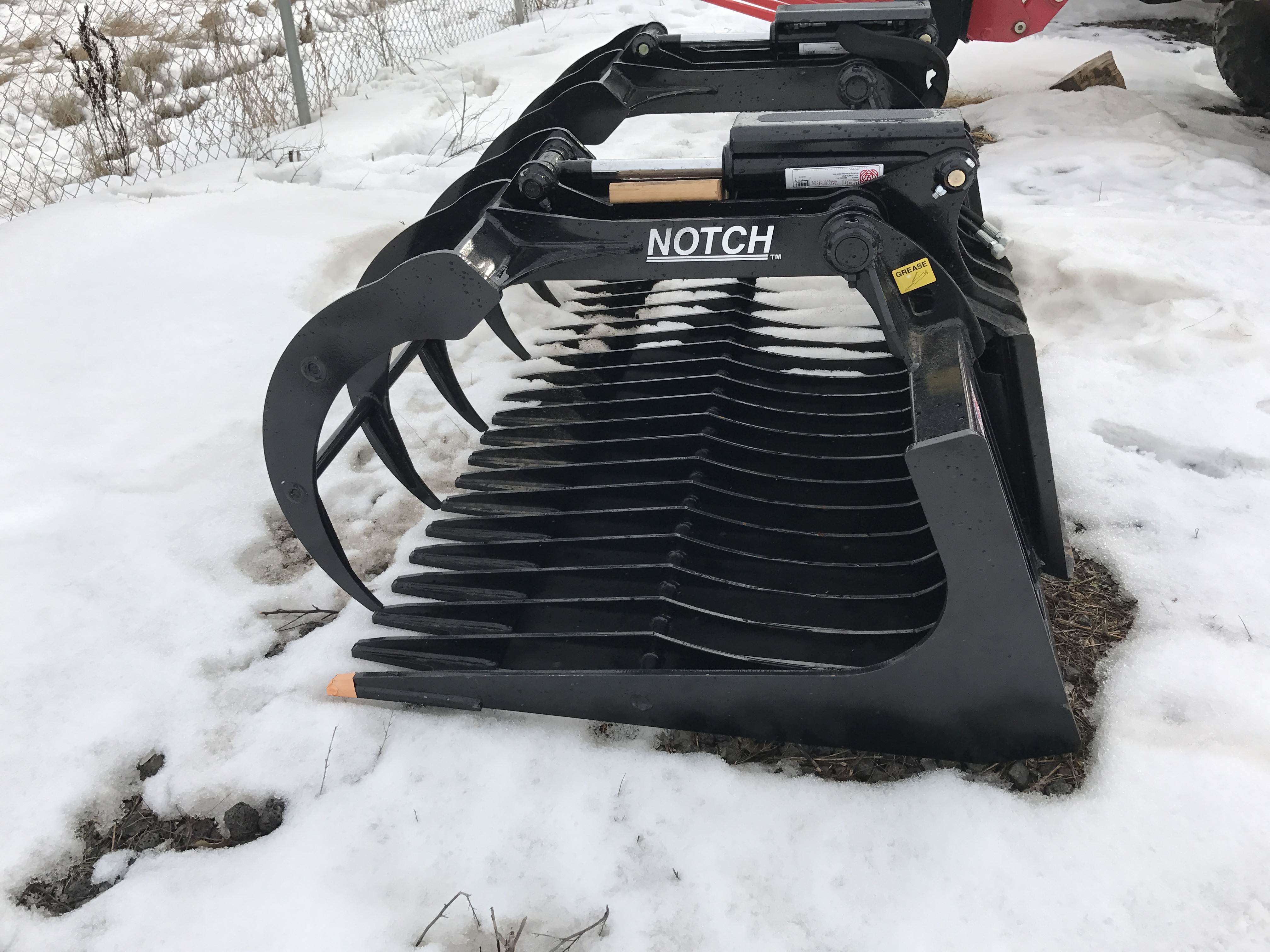 2016 Notch DGRB75 Dual Grapple Rock Bucket