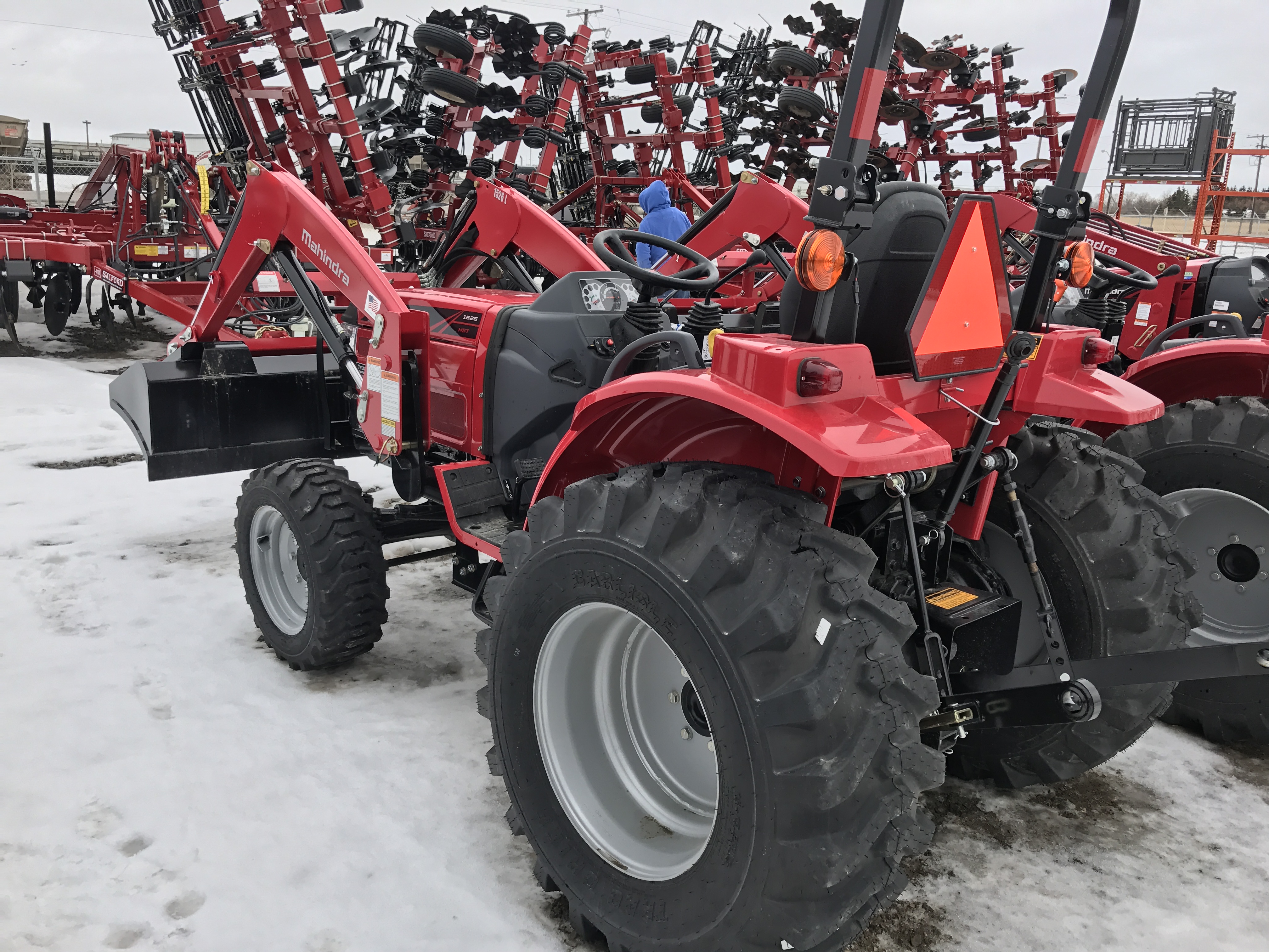 2016 Mahindra 1526 HST Tractor