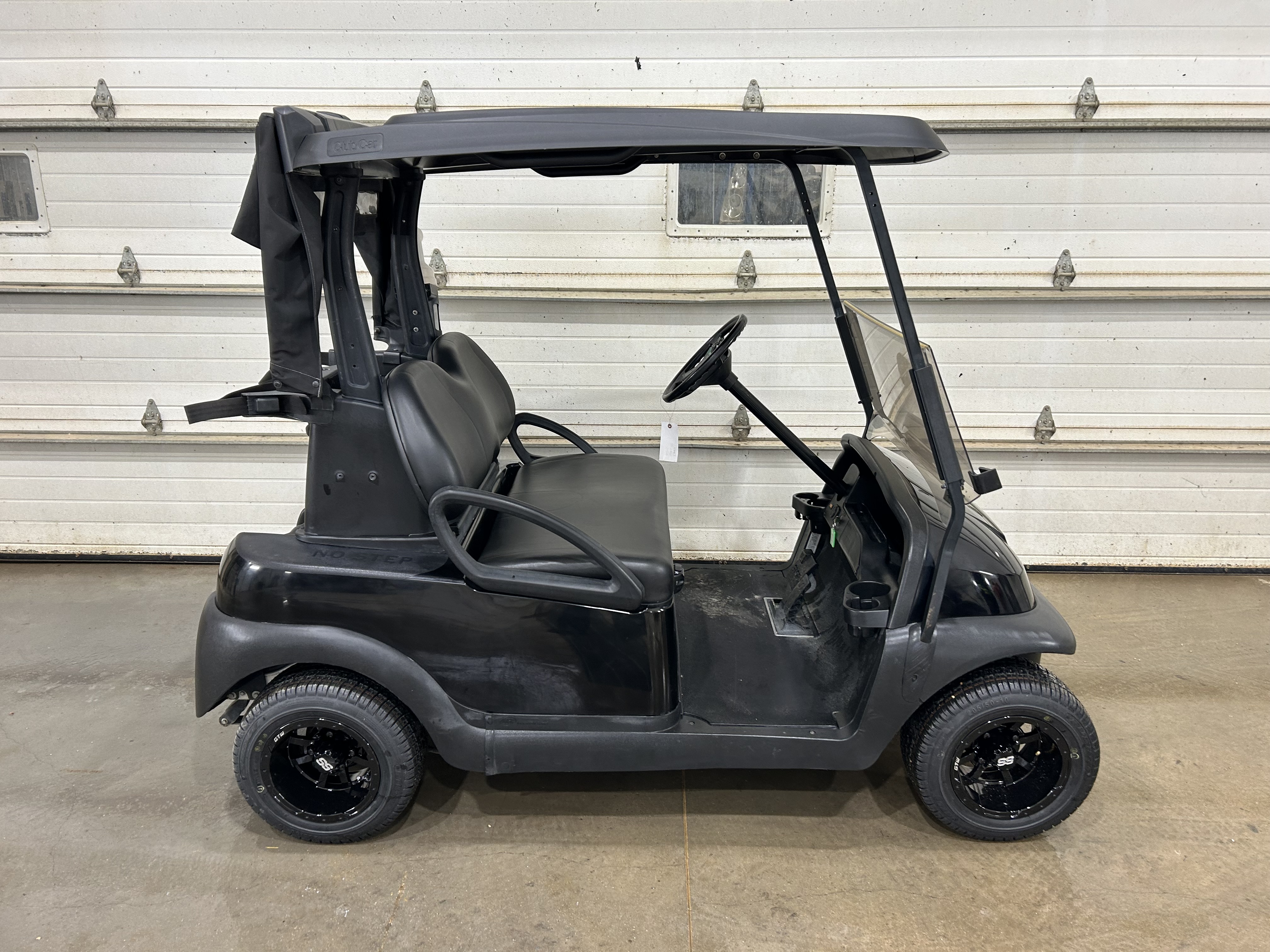 2010 Club Car Precedent Golf Cart