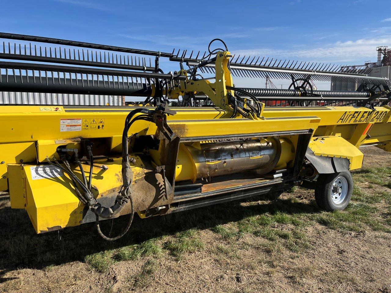 2015 Honey Bee AF240 DK CNH-6 Header Draper Flex