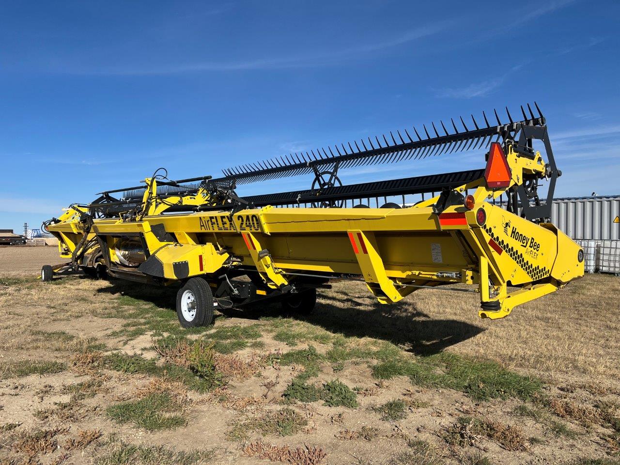 2015 Honey Bee AF240 DK CNH-6 Header Draper Flex