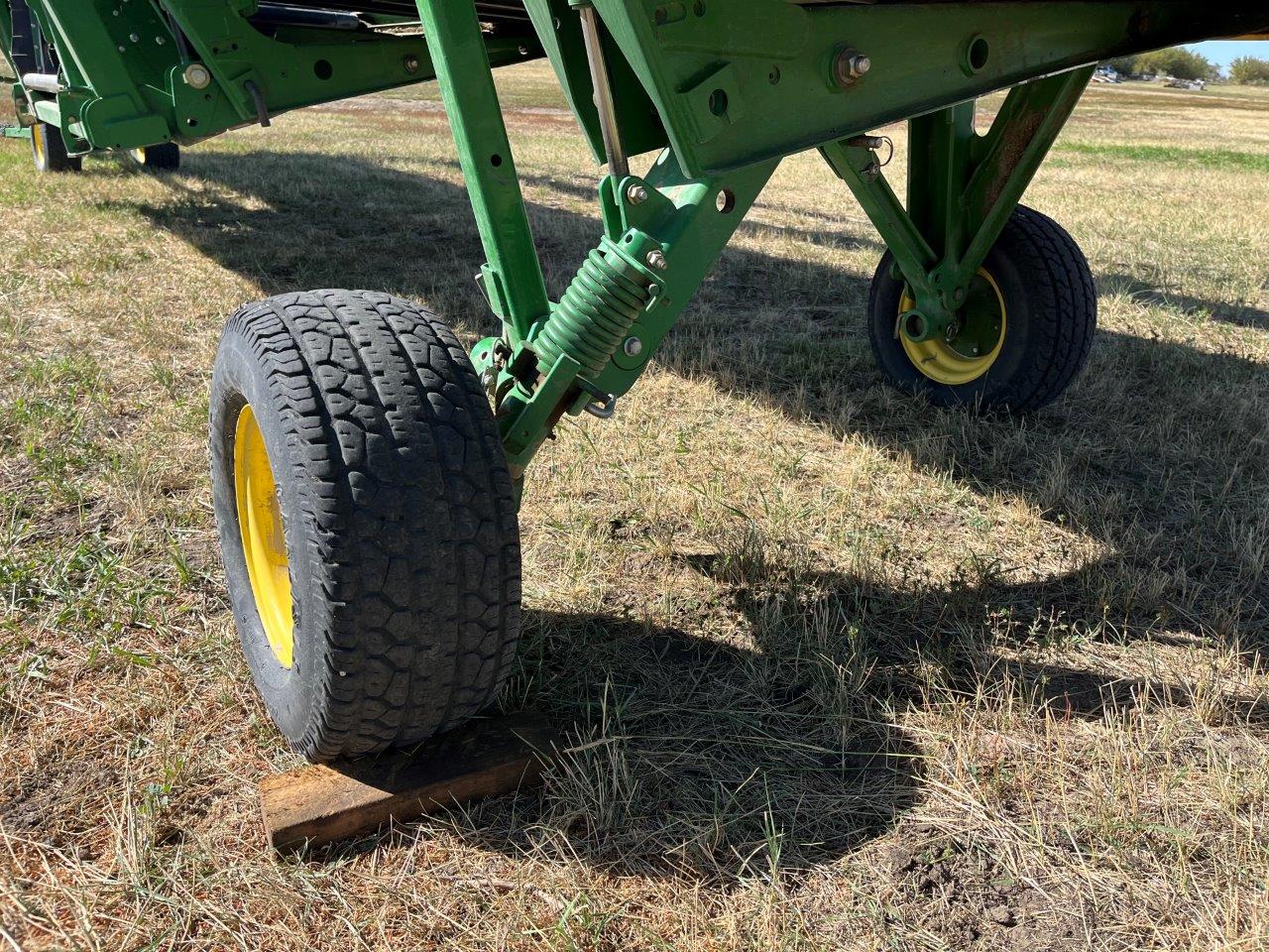 2012 John Deere 635D Header Draper