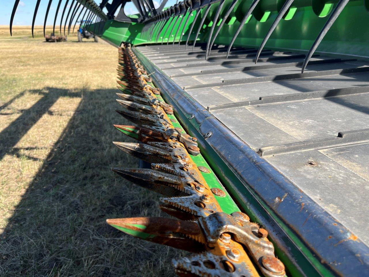 2012 John Deere 635D Header Draper