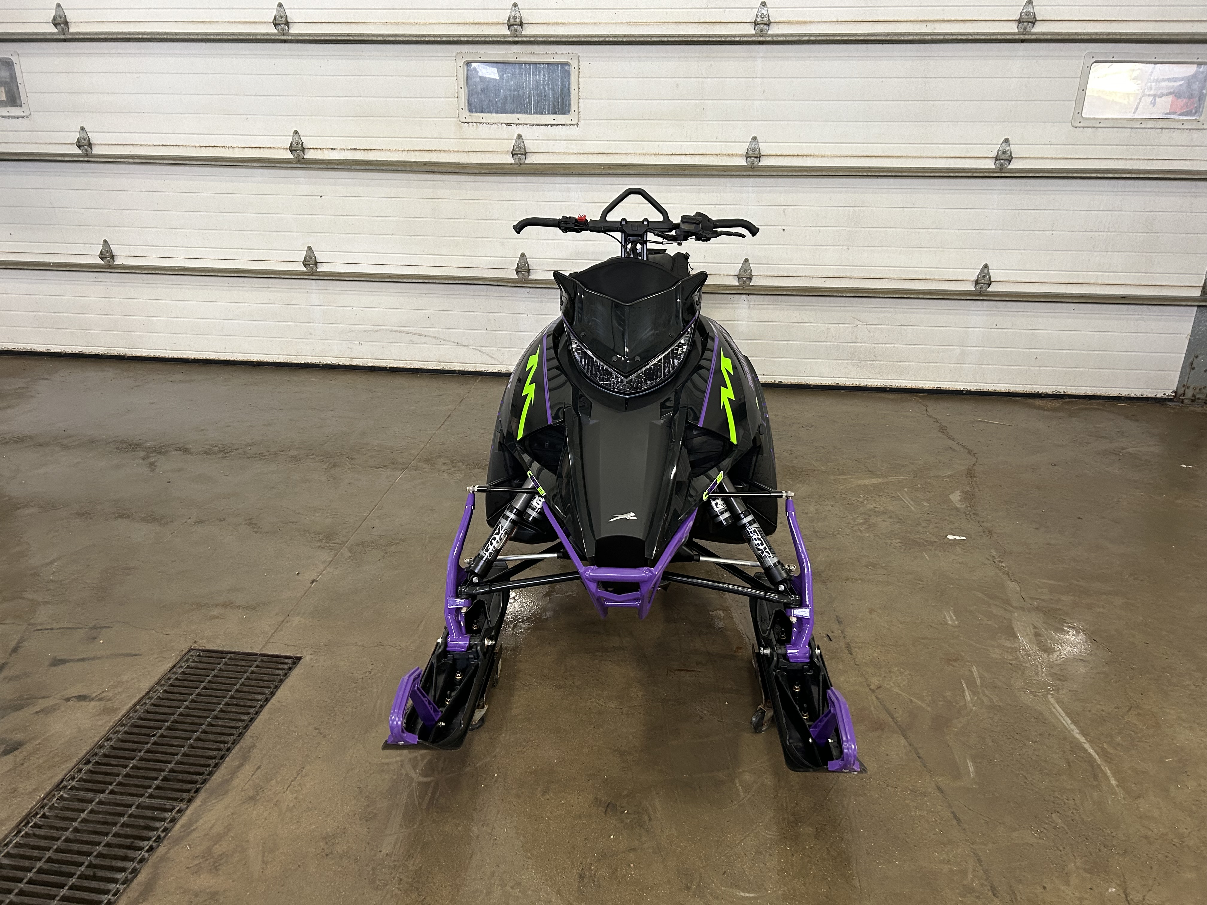 2019 Arctic Cat M8000 Mountain Cat Alpha One 165" Snowmobile