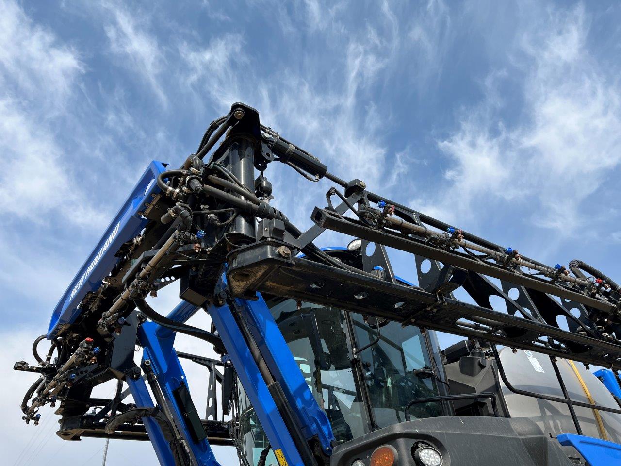 2022 New Holland SP.370F Sprayer/High Clearance