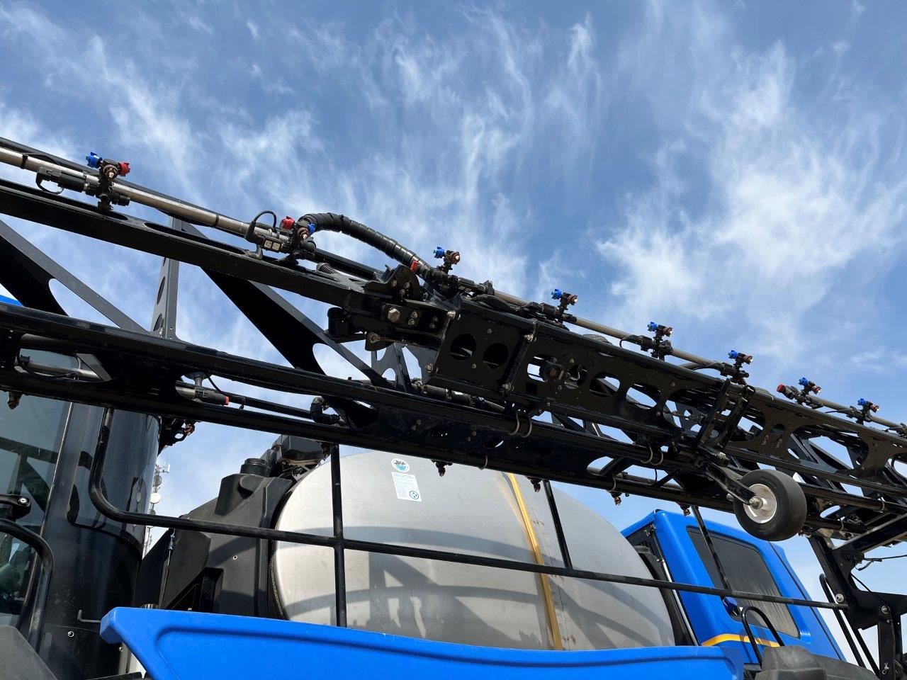 2022 New Holland SP.370F Sprayer/High Clearance