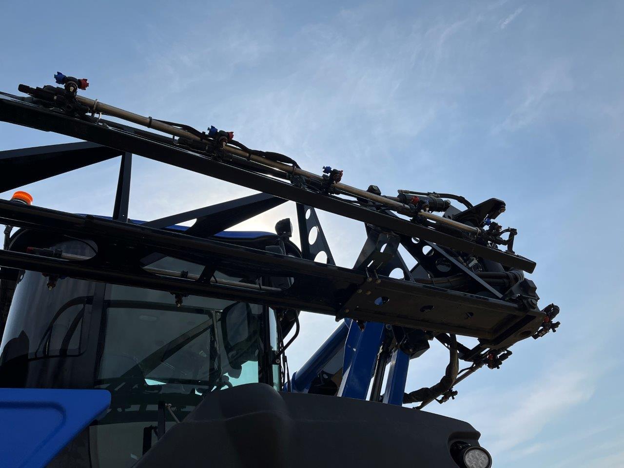 2022 New Holland SP.370F Sprayer/High Clearance