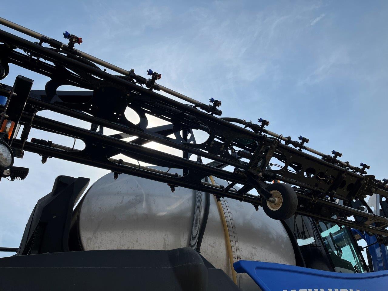 2022 New Holland SP.370F Sprayer/High Clearance