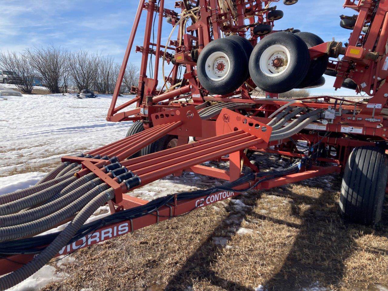 2012 Morris C2 8012 w/ 8370XL TBT w/ Palmier MFG 3200 Gal Cart Air Drill