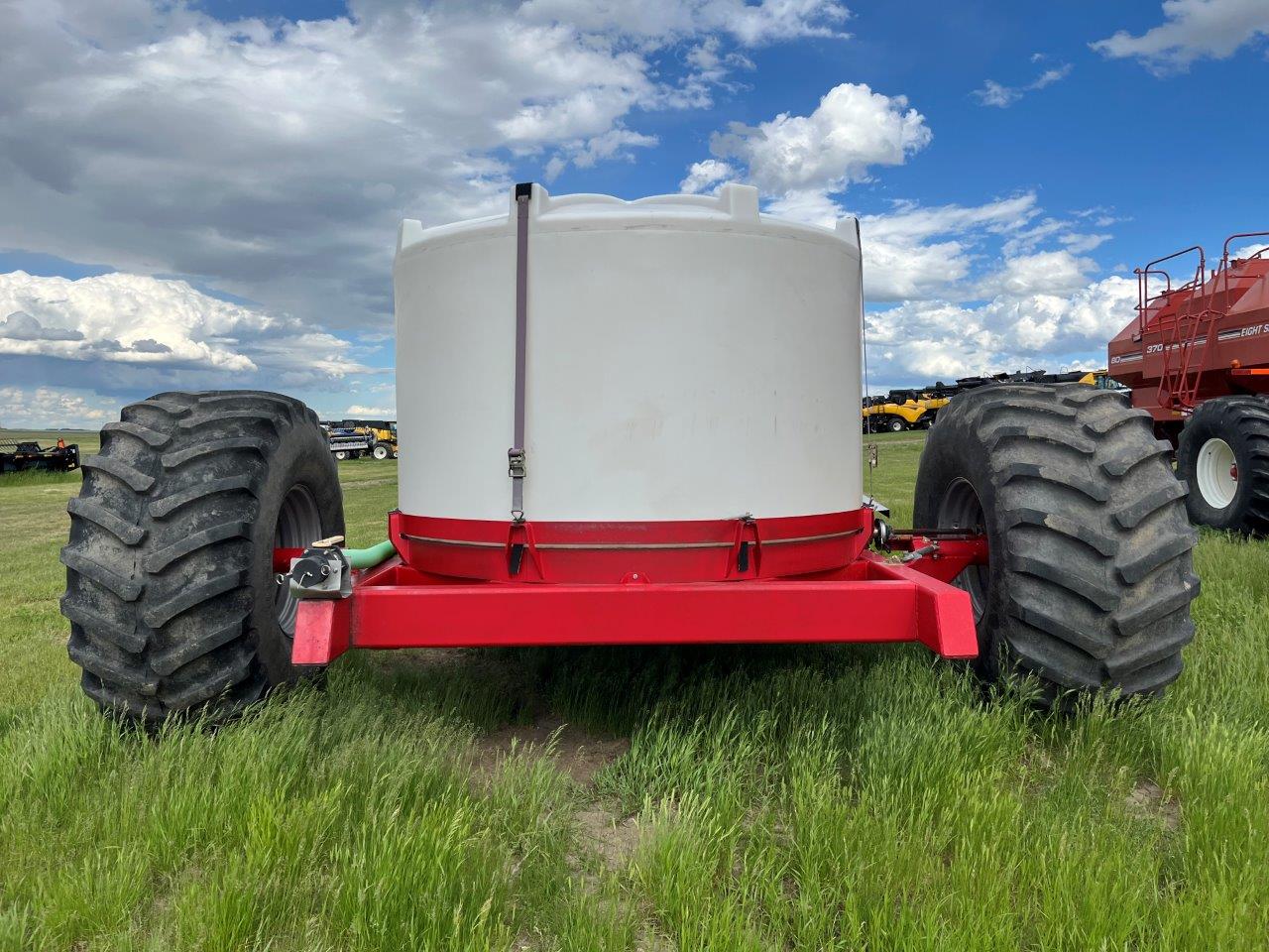 2012 Morris C2 8012 w/ 8370XL TBT w/ Palmier MFG 3200 Gal Cart Air Drill