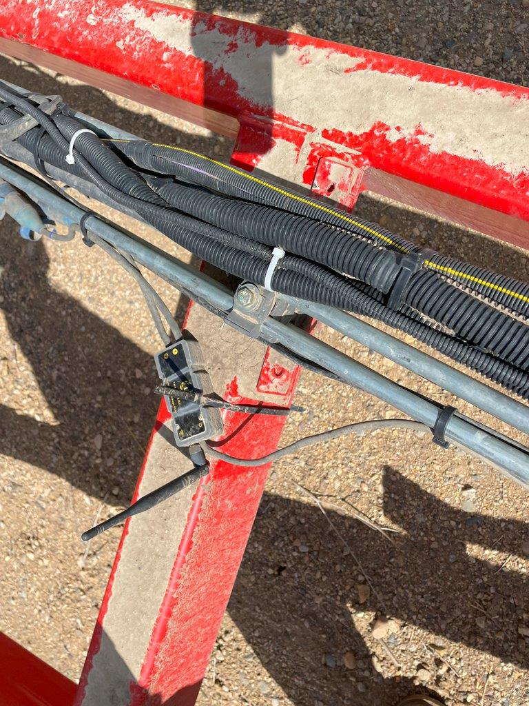 2012 Bourgault 3320QDA 66'10" Air Drill