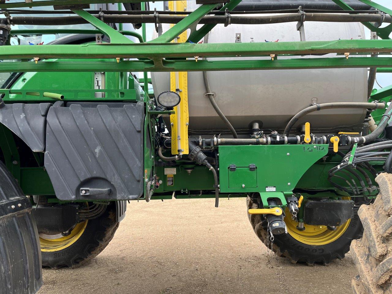 2017 John Deere R4045 Sprayer/High Clearance