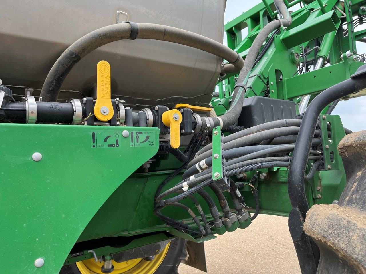 2017 John Deere R4045 Sprayer/High Clearance