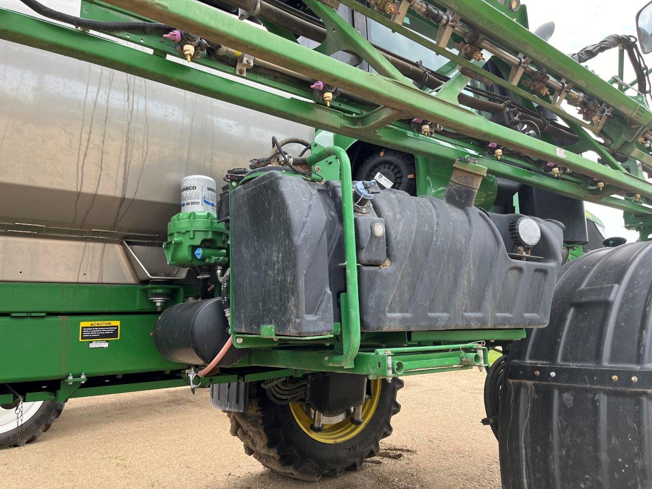 2017 John Deere R4045 Sprayer/High Clearance